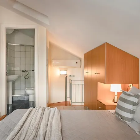 Апартаменты Koutouki Home! *